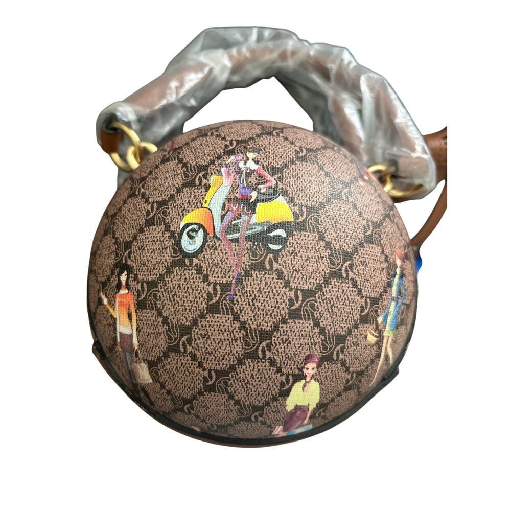 Pristine Round Bag w/ Shoulder Strap